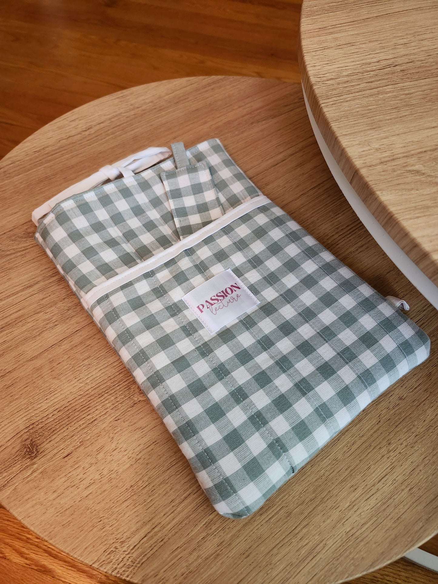 Pochette de livre Vichy vert avec poche